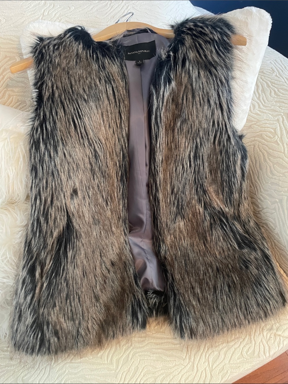 Banana Republic Women's Faux Fur Vest in Black and Brown
